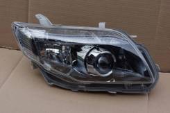 Фара Toyota Corolla Fielder, правая