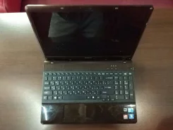 Sony VAIO PCG-71211V. 15.5", 2,5����, ��� 4 ��, ���� 500���, WiFi: 1, Bluetooth: 1, ����������� �� 2��. ����