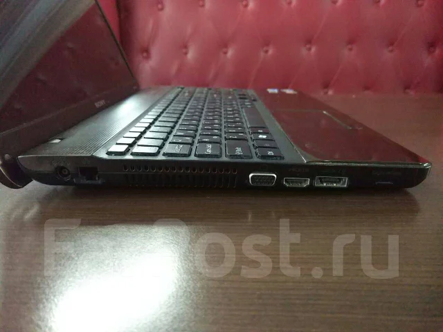 Sony VAIO PCG-71211V. 15.5", 2,5����, ��� 4 ��, ���� 500���, WiFi: 1, Bluetooth: 1, ����������� �� 2��. ����