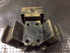 Подушка коробки передач. Toyota Cresta, JZX100, JZX101 Toyota Mark II, JZX100, JZX101 Toyota Chaser, JZX101, JZX100 Двигатели: 2JZGE, 1JZGE