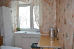 2-комнатная, улица Парковая 31. центральный, 48 кв. м.