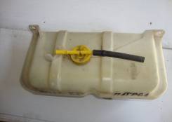 Расширительный бачок. Nissan Safari, WYY60, WRY60, WGY61, WGY60, WRGY61, VRY60, WRGY60, VRGY60, VRGY61, FGY60 Nissan Patrol, Y61 Двигатели: TD42T, TB4...