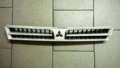 Решетка радиатора. Mitsubishi Lancer, CB3A
