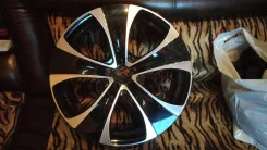 Alutec Dynamite. 8.5x19", 5x112, ET30, �� 69,1���. ����