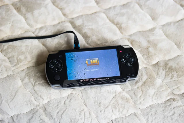 Sony PlayStation Portable ����
