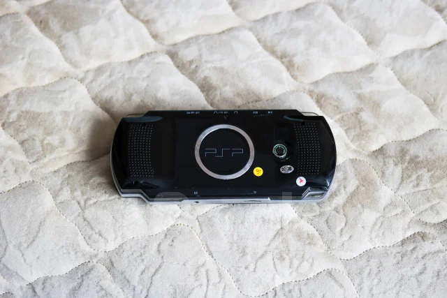 Sony PlayStation Portable ����