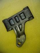 Крепление компрессора кондиционера. Subaru Forester, SF5, SF9 Subaru Impreza, GF5, GC1, GF3, GF1, GC8, GC6, GF8, GC4, GF6, GC2, GF4, GF2 Двигатели: EJ...