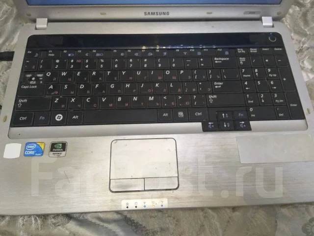 Samsung R530. 15.6", WiFi: 1, Bluetooth: 1 ����