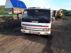 Nissan Atlas. Ниссан атлас, 4 200 куб. см., 3 000 кг.