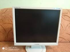 Samsung. 17"