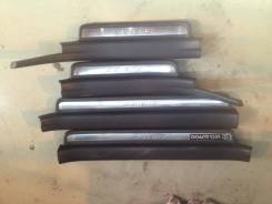 Накладка на порог. Toyota Avensis, AZT250L, ZZT251, AZT250, AZT250W, ADT251, AZT251, CDT250, ZZT250 Двигатели: 2AZFSE, 1ZZFE, 1CDFTV, 1AZFE, 3ZZFE, 2A...