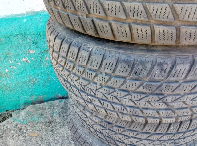 Hankook Winter Radial W400. ������, ��� �����, 2003 ���, �/�, ����� 40 % ����