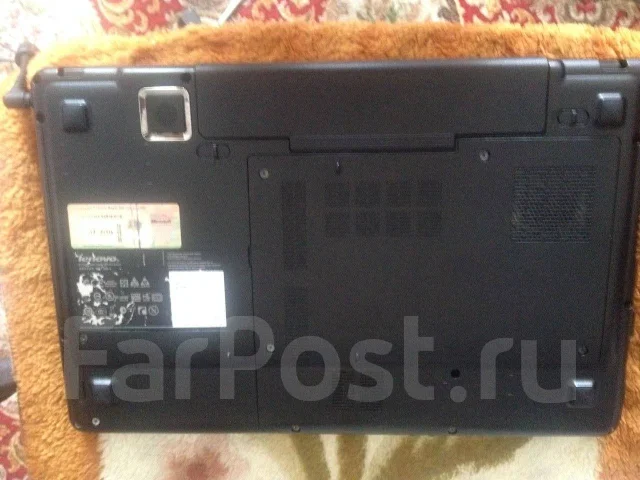 Lenovo IdeaPad Y550p. 15.6", 2,1����, ��� 3072 ��, ���� 300���, WiFi: 1, Bluetooth: 1, ����������� �� 1��. ����