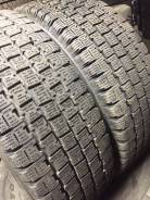 Bridgestone Blizzak Revo 969. Зимние, без шипов, 2015 год, износ: 10%, 2 шт