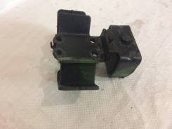 Подушка коробки передач. Toyota Cresta, JZX100, JZX101 Toyota Mark II, JZX100, JZX101 Toyota Chaser, JZX101, JZX100 Двигатели: 2JZGE, 1JZGE