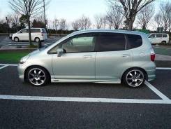 Порог пластиковый. Honda Jazz Honda Fit, GD4, GD3, GD2, GD1, CBA-GD4, DBA-GD2, DBA-GD1, CBA-GD3 Двигатели: L13A5, L13A2, L15A1, L13A1, L12A1, L12A3, L...