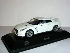 Nissan GT-R (R35) LHD 2008 J-collection 1:43 Ниссан ГТР Белый (+вар. ц)