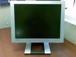Samsung. 15", технология ЖК (LCD)