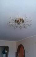 Люстры.