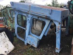 Komatsu D155. Кабина от бульдозера
