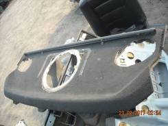 Полка багажника. Mercedes-Benz E-Class, W124