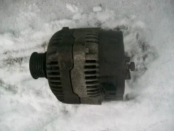 ��������� 90� ����������� ������ �4 ����� 3 ����� 037903023G ����