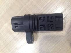 Датчик положения коленвала. Nissan: Fuga, Micra, Teana, Terrano, Elgrand, 350Z, Bluebird, Murano, Pathfinder, Cedric, Cube, Skyline, March, Primera Ca...