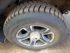 Interstate WinterClaw Extreme Grip. Зимние, шипованные, 2015 год, износ: 5%, 2 шт