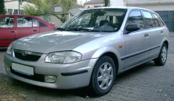 Mazda 323F ����