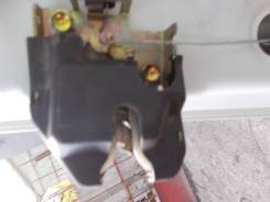 Замок крышки багажника. Honda Civic Ferio, ES1, ES3, ES2 Honda Civic, ES9 Двигатели: D17A, D15B