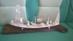 Шикарная композиция из кости мамонта и моржа . Быт чукчей !. Оригинал
