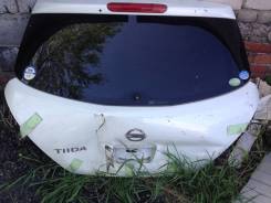 Стекло заднее. Nissan Tiida, C11X, NC11, JC11, C11, SC11X, SC11
