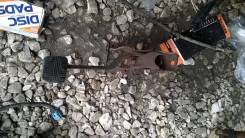 Педаль тормоза. Nissan Skyline, YHR32, ER32, FR32, ECR32, HCR32, HR32, HNR32, BNR32