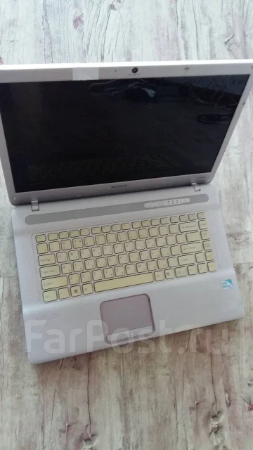 Sony VAIO VGN. 15.6", 2,1����, ��� 4 ��, ���� 320���, WiFi: 1, Bluetooth: 1, ����������� �� 1��. ����