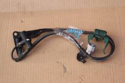 Датчик abs. Toyota: Ipsum, Corona, Caldina, Carina, Nadia, Gaia, Picnic Двигатели: 3CTE, 3SFE, 3SFSE, 2CT, 4AFE, 7AFE, 2C, 3SGTE, 4SFE, 3CE, 3SGE, 5EF...