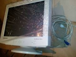 Samsung. 17" (43 см), технология CRT (ЭЛТ)