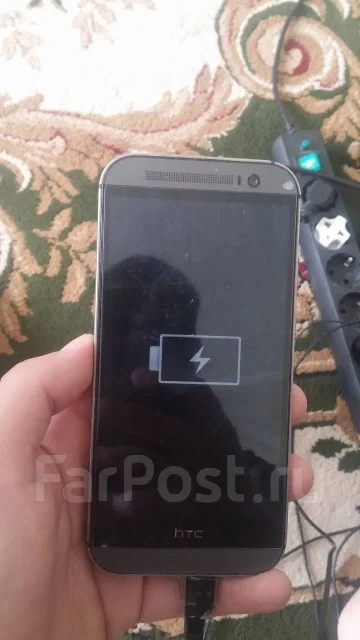 HTC One M8. �/� ����