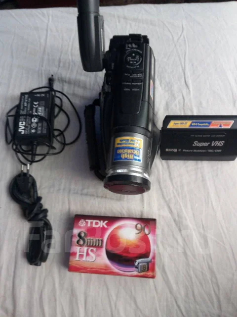 JVC GR-SXM190. ����� 4-� ��, � ���������� ����