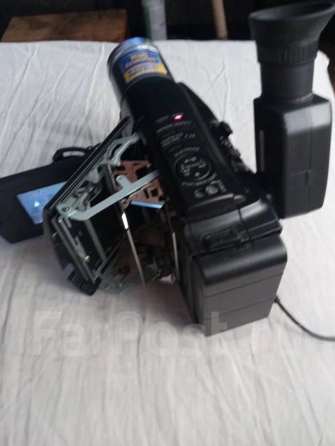 JVC GR-SXM190. ����� 4-� ��, � ���������� ����