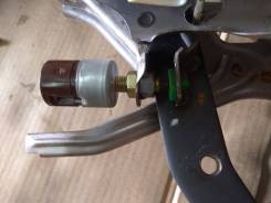 Педаль тормоза. Toyota: Corolla, Verossa, RAV4, Century, Camry Gracia, Granvia, Hiace, Sienna, Land Cruiser Prado, Progres, XA, Crown, Aristo, Regius...