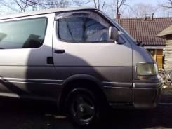 Toyota Hiace. автомат, 4wd, 3.0 (130 л.с.), дизель, 460 тыс. км, нет птс