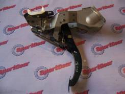 Педаль тормоза. Subaru Forester, SG5 Двигатели: EJ203, EJ202, EJ205