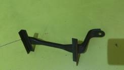 Крепление аккумулятора. Toyota Harrier, MCU10, MCU10W Двигатель 1MZFE