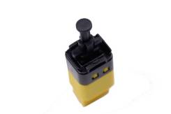 Концевик под педаль тормоза. Chevrolet Lacetti Chevrolet Rezzo Chevrolet Epica Chevrolet Aveo Двигатели: L14, L34, L44, L84, L88, L95, LDA, LMN, LXT...