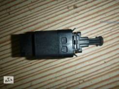 Концевик под педаль тормоза. Chevrolet: Lacetti, Rezzo, Epica, Spark, Aveo Двигатели: L14, L34, L44, L79, L84, L88, L91, L95, LBH, LDA, LHD, LMN, LXT...