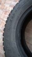 Bridgestone Ice Cruiser 5000. Зимние, шипованные, износ: 30%, 2 шт