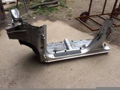 Стойка кузова. Toyota Prius, NHW20