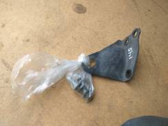 Крюк буксировочный. Toyota GS300, JZS147 Toyota Crown, UZS141, UZS145, UZS143, JZS149, UZS147, JZS147 Toyota Aristo, JZS147E, JZS147, UZS143, UZS143E...