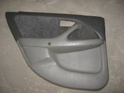 Обшивка двери. Toyota Camry Gracia