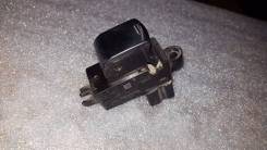 Кнопка стеклоподъемника. Nissan: Presage, Atlas, March, Murano, Skyline, Micra, Cabstar, Bluebird Sylphy, Cube Cubic, Note, Teana, Micra C+C, Cube, St...
